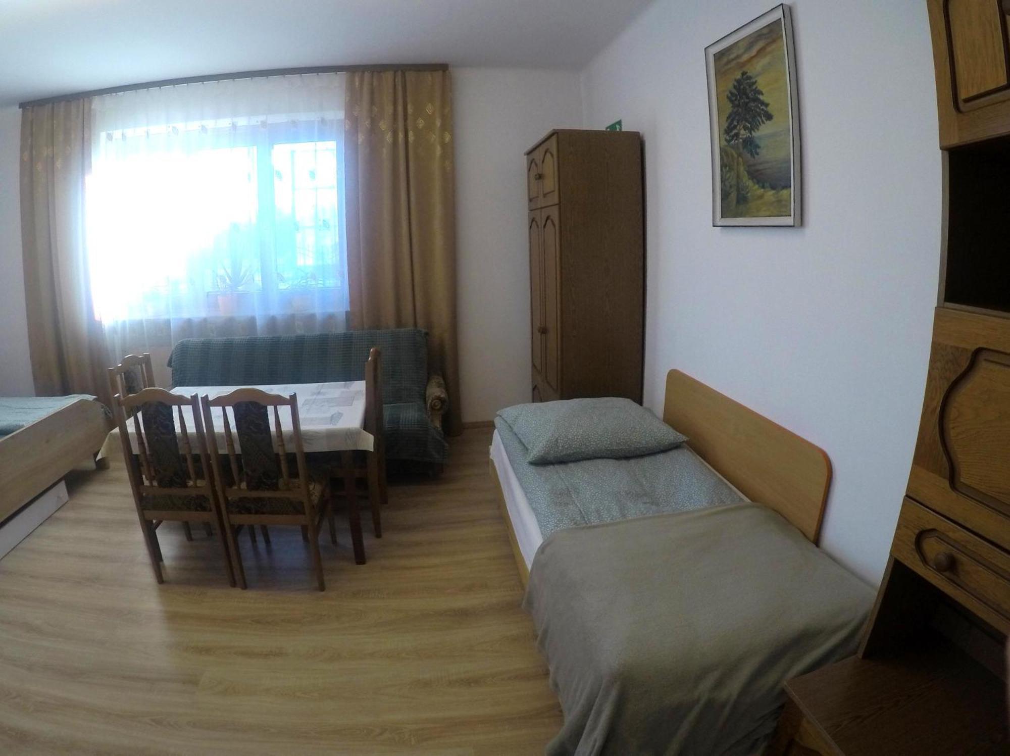 Pokoje Goscinne, Mieszkanie Na Wynajem W Swidniku K Lublina Εξωτερικό φωτογραφία